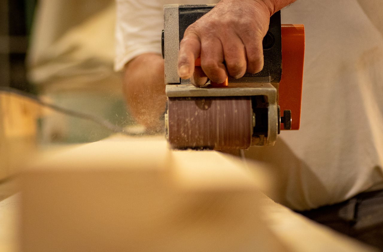 Brusič má správnou ruku. 